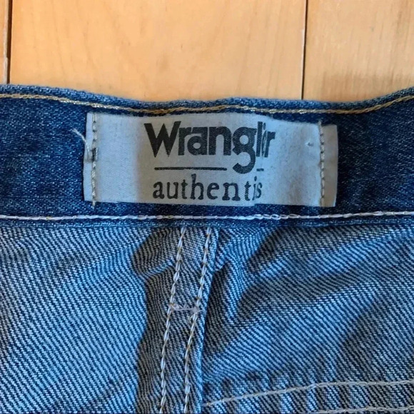 NWT Wrangler Authentics Men’s Size 50 Dark Wash Denim Shorts ZM250SW Big & Tall - Picture 4 of 7